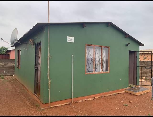 2 BEDROOM HOUSE FOR SALE IN TSHEPONG